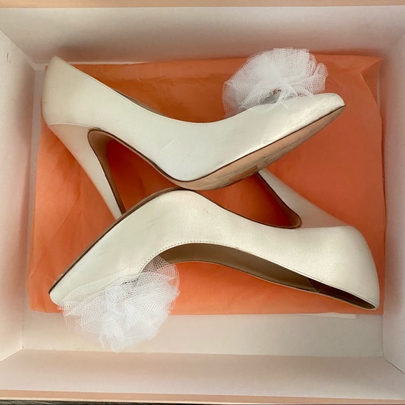Loeffler Randal Satin Tulle Bridal Pumps - Picture 7 of 9